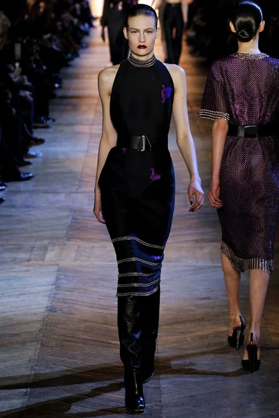 Look 26